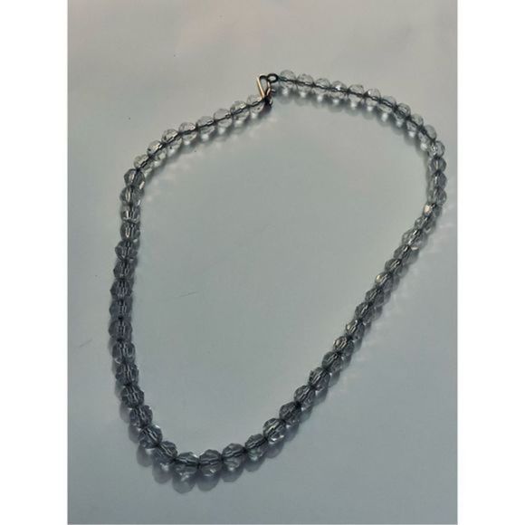 PRETTY CLEAR BEAD CHOKER NECKLACE - Picture 3 of 7
